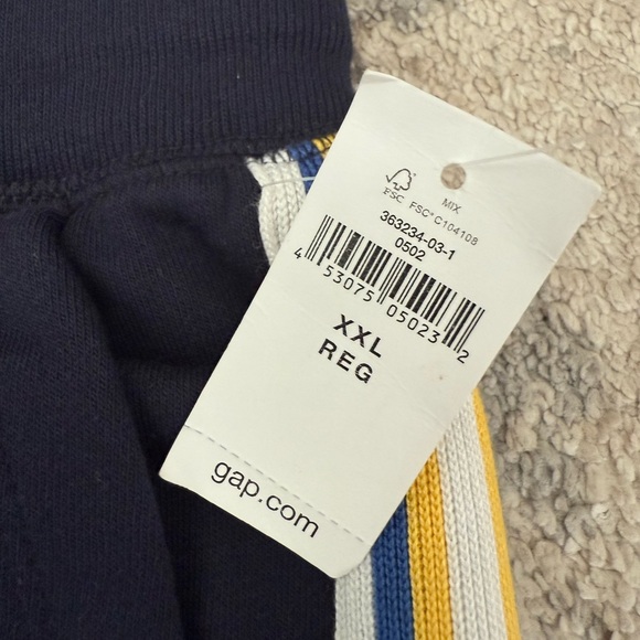 Gap Sweatpants - Picture 3 of 6